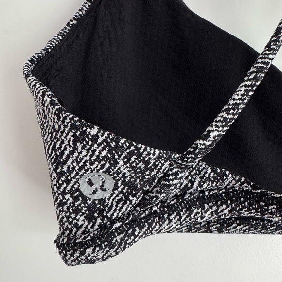 Lululemon Free To Be Serene Bra Power Luxtreme Denim Twill Black White Size 6 - Picture 7 of 9